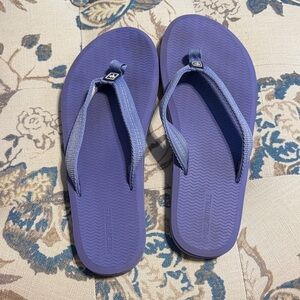 WNS Margaritaville Wildwood Purple Flip Flops Sz 9 Worn Once